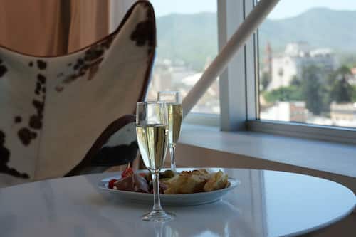 Suite Corner | Restauration dans la chambre
