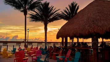 Ocean views, serves lunch, dinner and happy hour