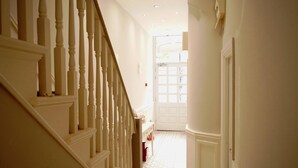 Lobby - Comfotel Prpl (London)