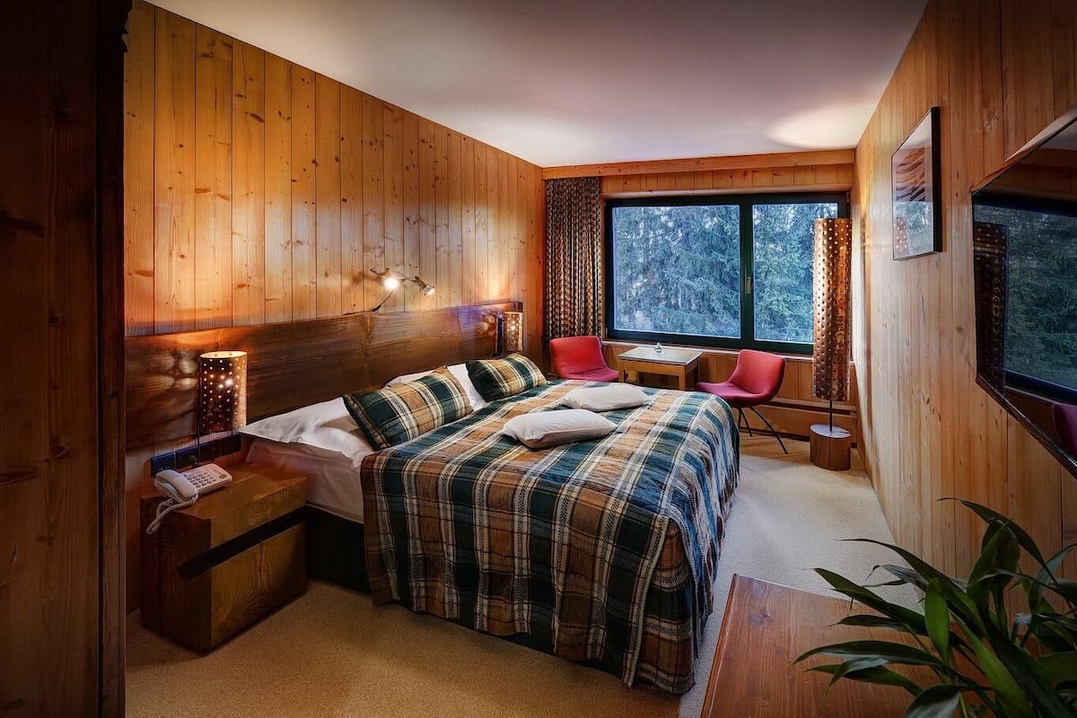 Deluxe Twin Room | Minibar, in-room safe, rollaway beds, free WiFi