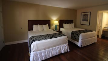 Standard Room, 2 Double Beds | Desk, soundproofing, iron/ironing board, free WiFi