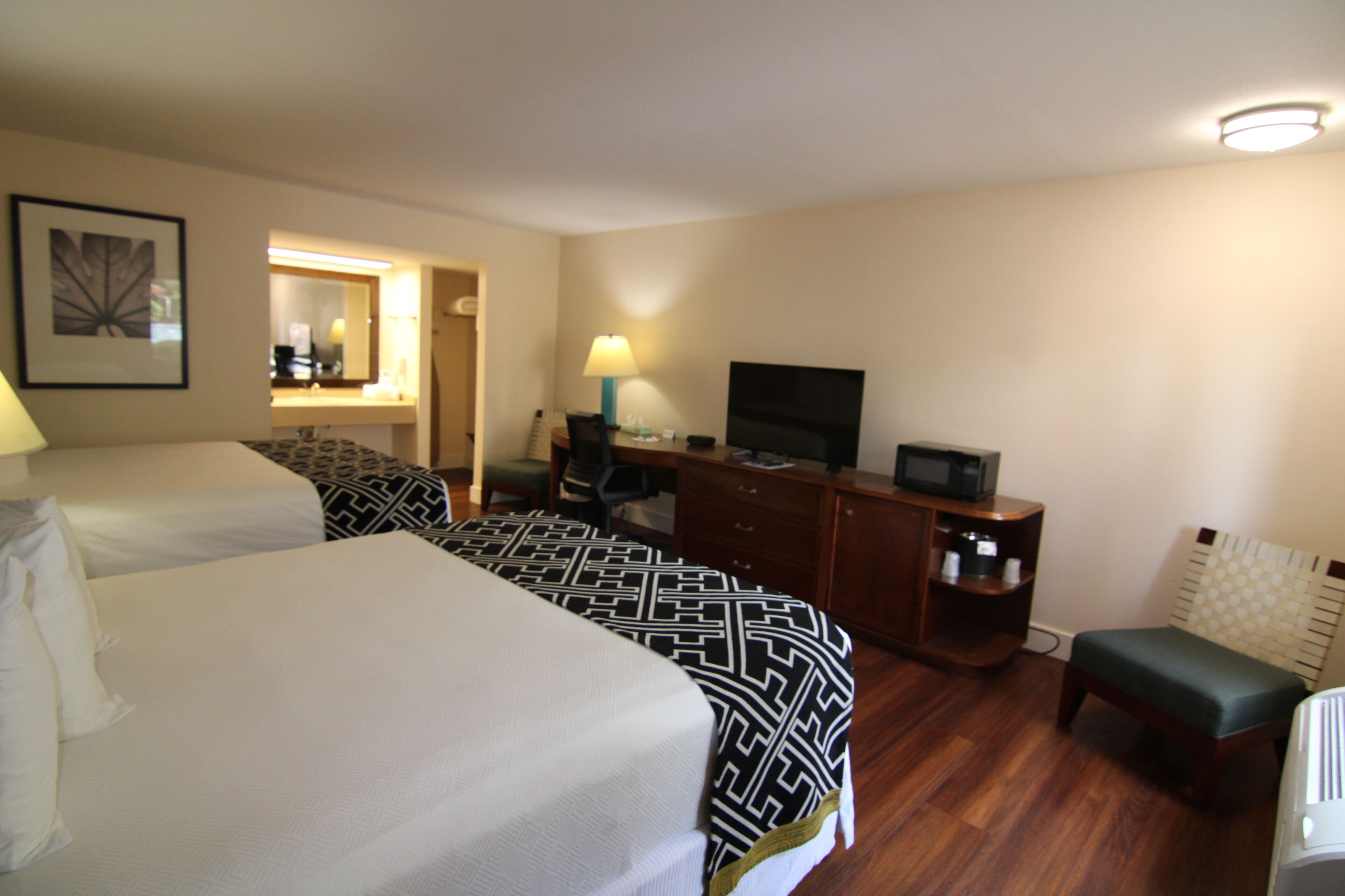 Standard Room, 2 Double Beds | Desk, soundproofing, iron/ironing board, free WiFi