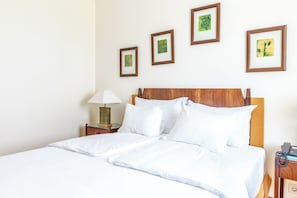 Quarto família | Frigobar, cofres nos quartos, escrivaninha, quartos à prova de som