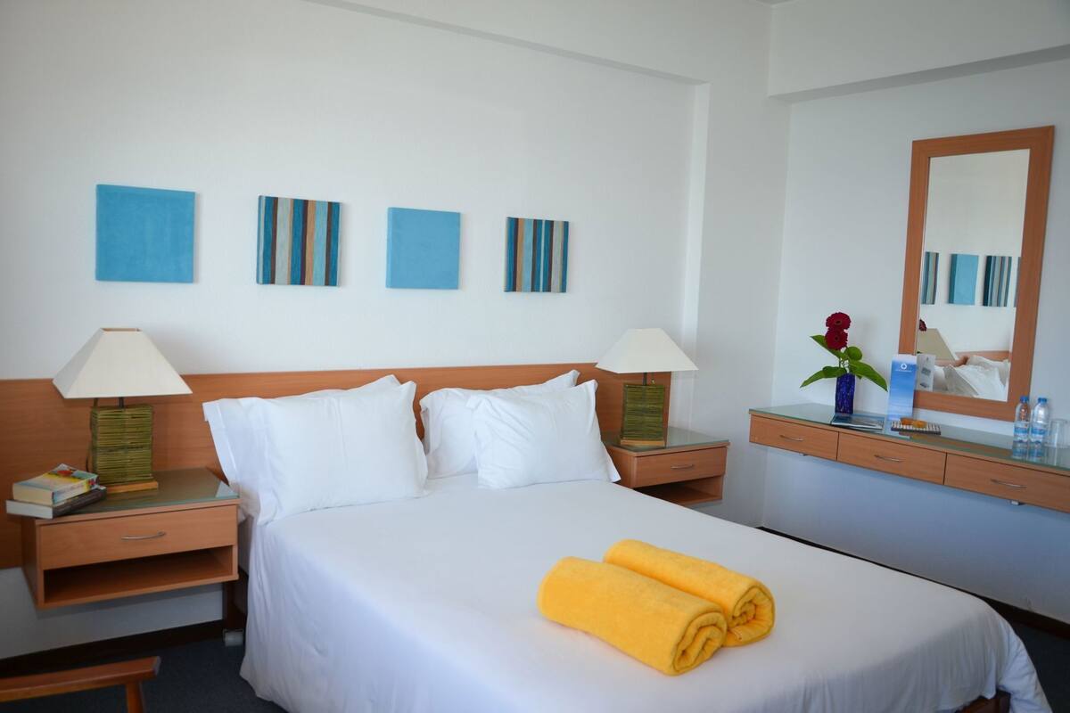 Minibar, in-room safe, desk, soundproofing