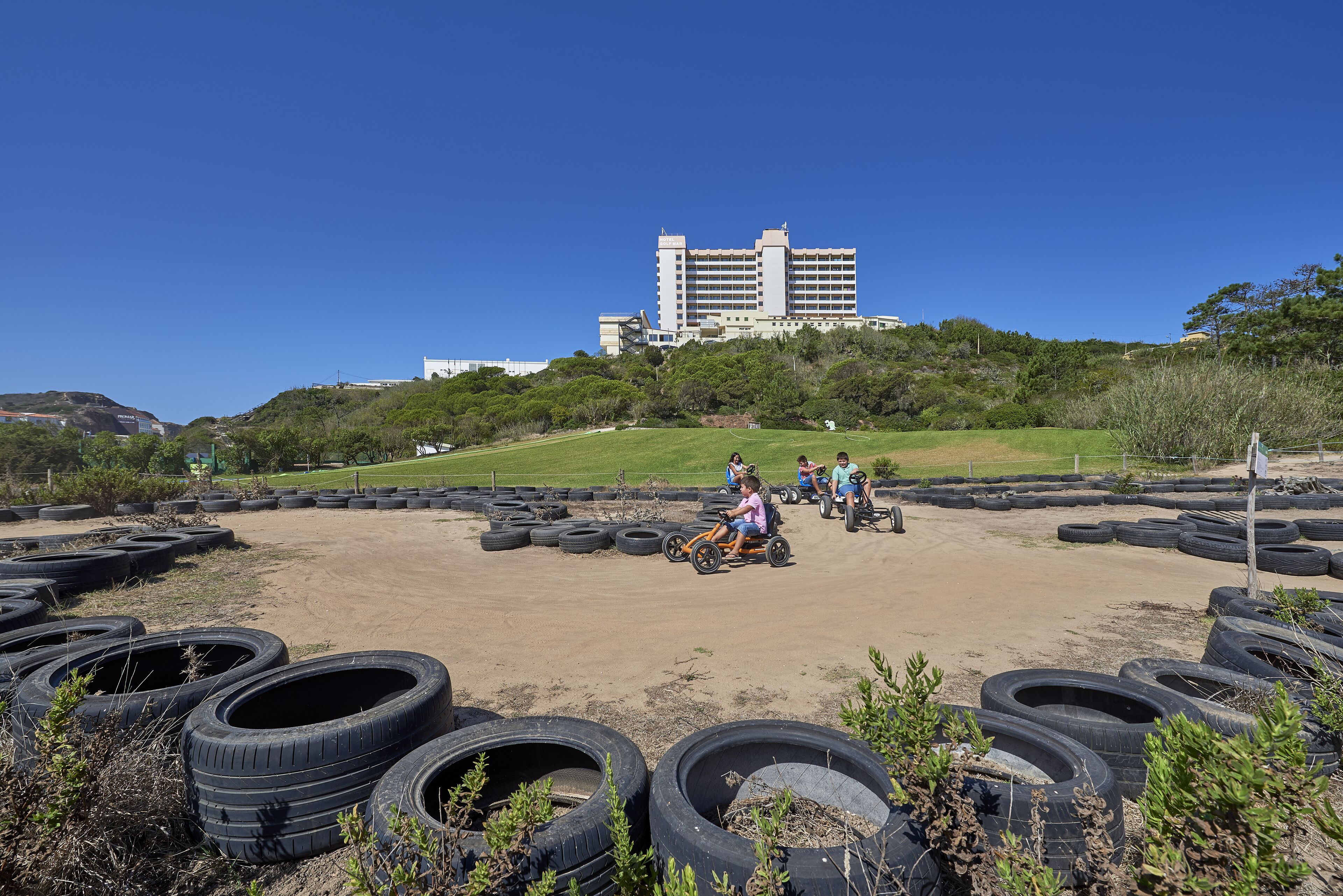 children’s play area – outdoor