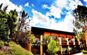 Entrée de l’hébergement