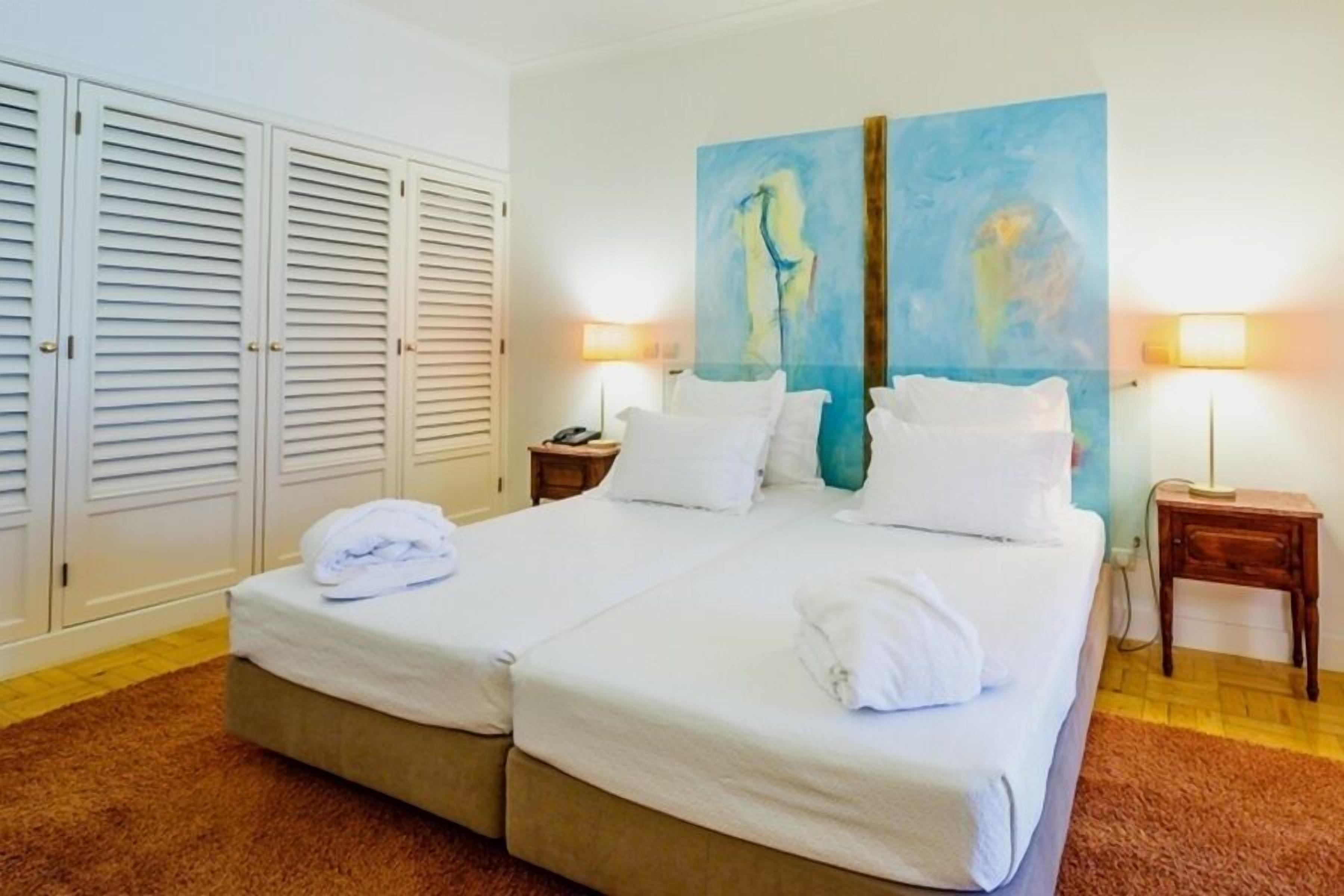 Minibar, in-room safe, desk, soundproofing