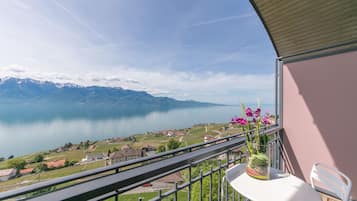 In-room safe, desk, free WiFi, bed sheets