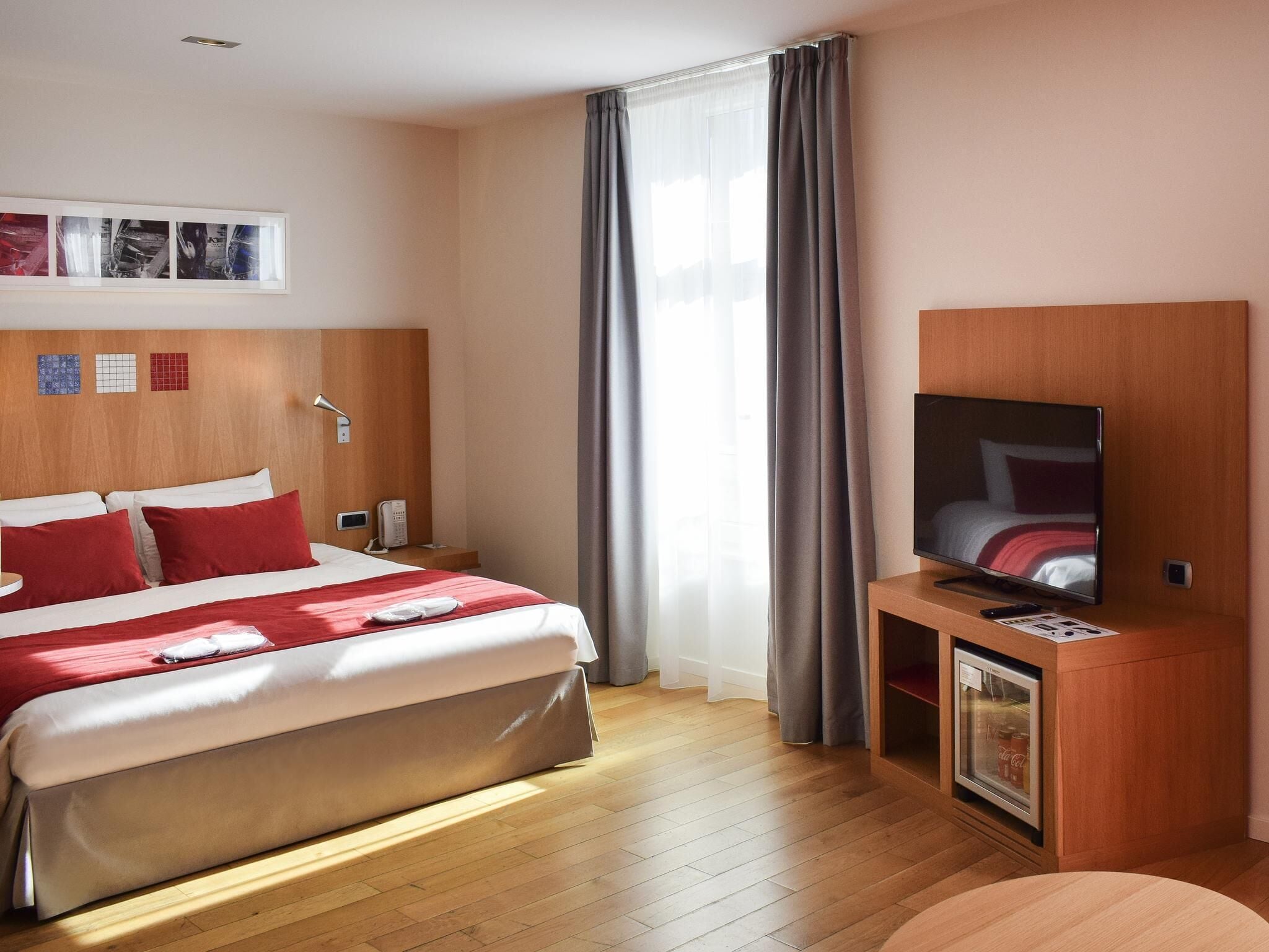 In-room safe, desk, soundproofing, iron/ironing board