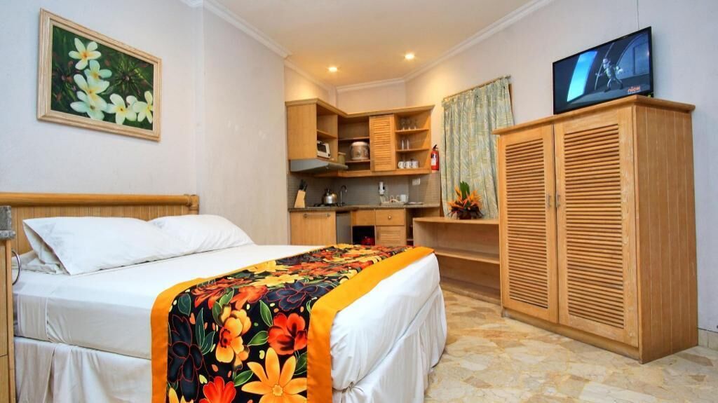 In-room safe, desk, laptop workspace, free WiFi