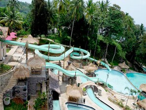 Exterior - Hawaii Resort Family Suites (Bulakan)
