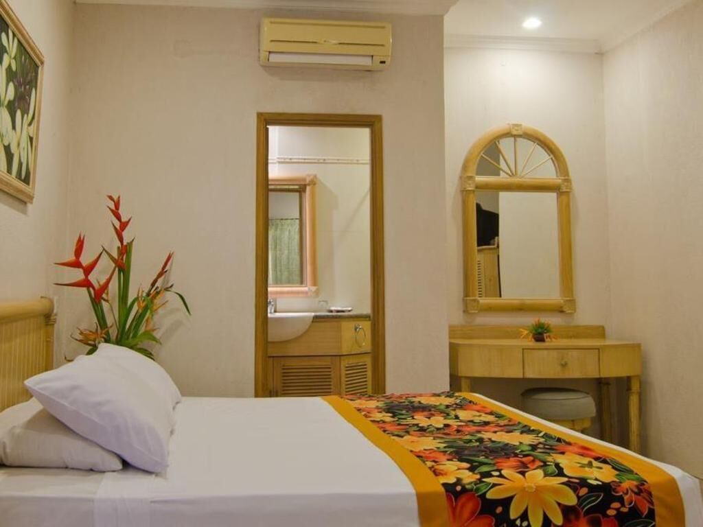 In-room safe, desk, laptop workspace, free WiFi