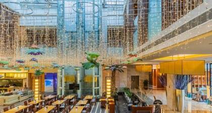 Jinling Lakeview Hotel