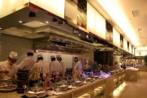Unclassified image, 5 of 105, button - Jinling Lakeview Hotel (Wuxi)