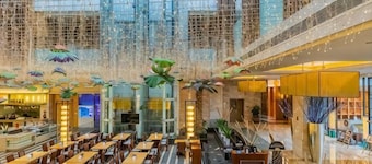 Jinling Lakeview Hotel