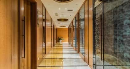 Jinling Lakeview Hotel