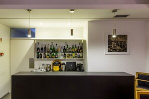 Bar (en el alojamiento)