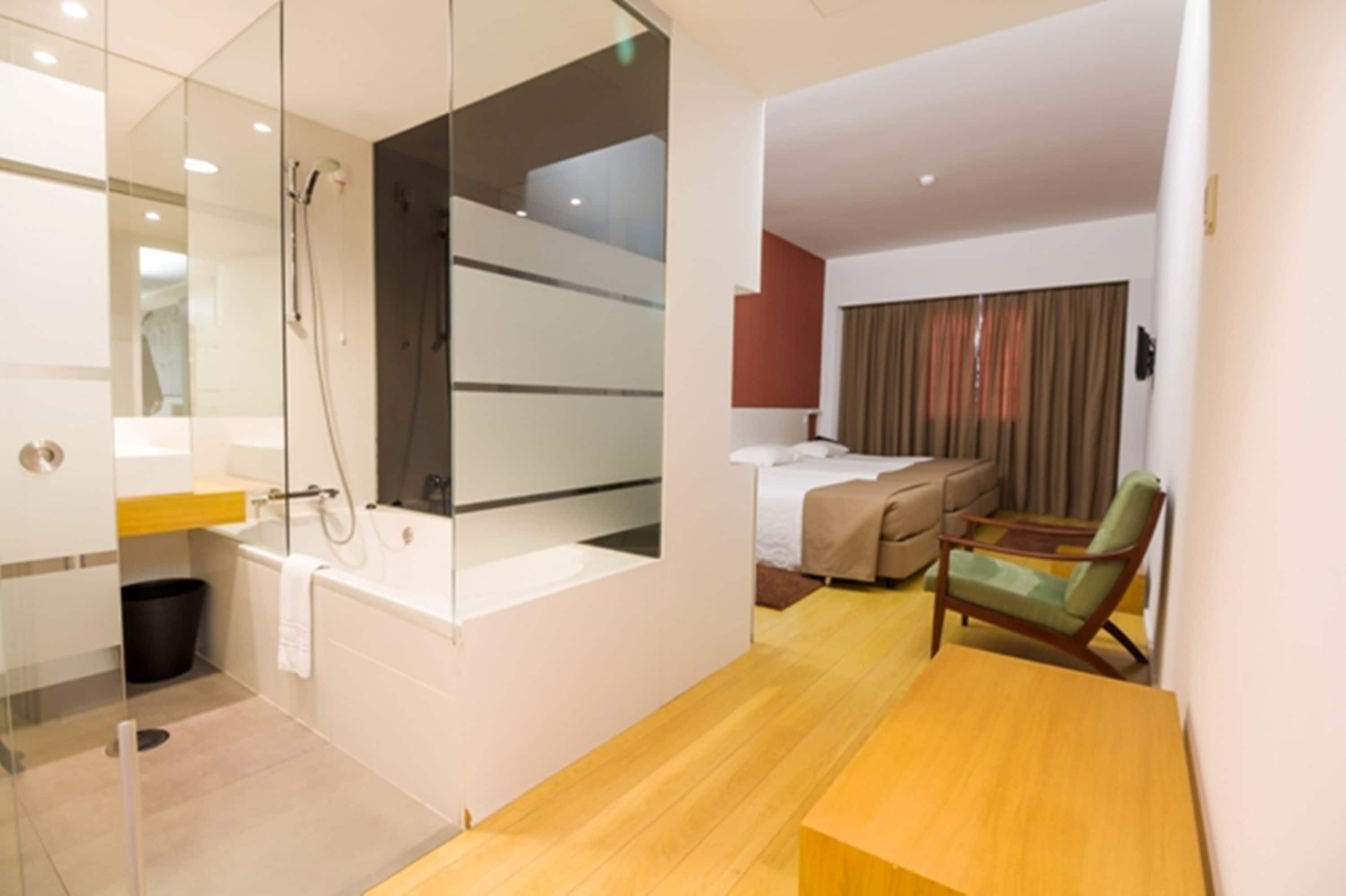 standard room | in-room safe, desk, blackout curtains, soundproofing