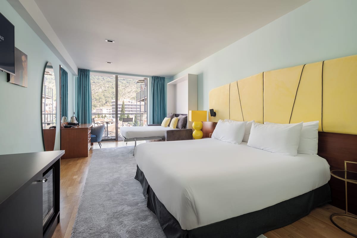 Premium Room (3 pax)