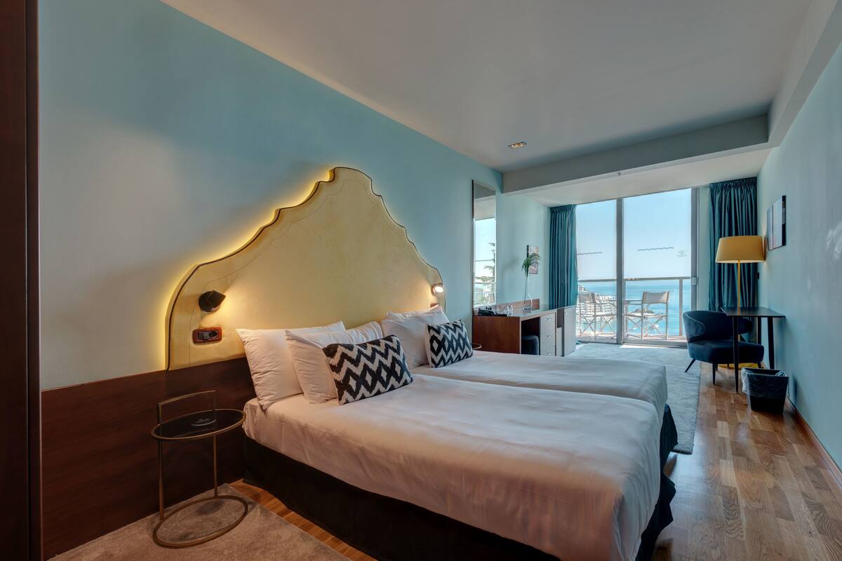 1 phòng ngủ, minibar, két bảo mật tại phòng, bàn 