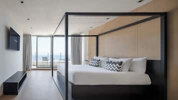 1 bedroom, minibar, in-room safe, desk