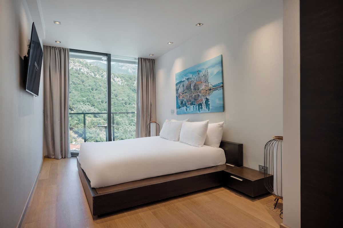 1 bedroom, minibar, in-room safe, desk