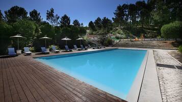 Sæsonbestemt udendørs pool