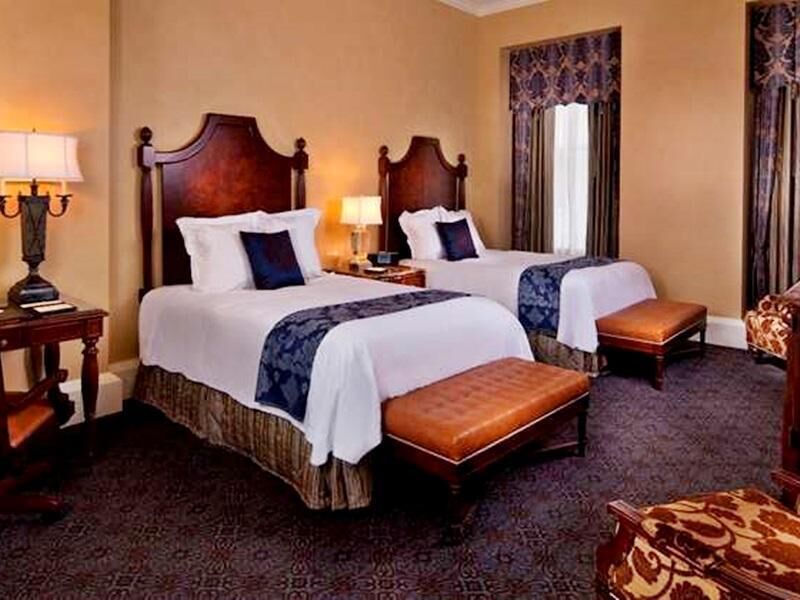 Ropa de cama de alta calidad, cubrecamas y colchones con pillow-top 