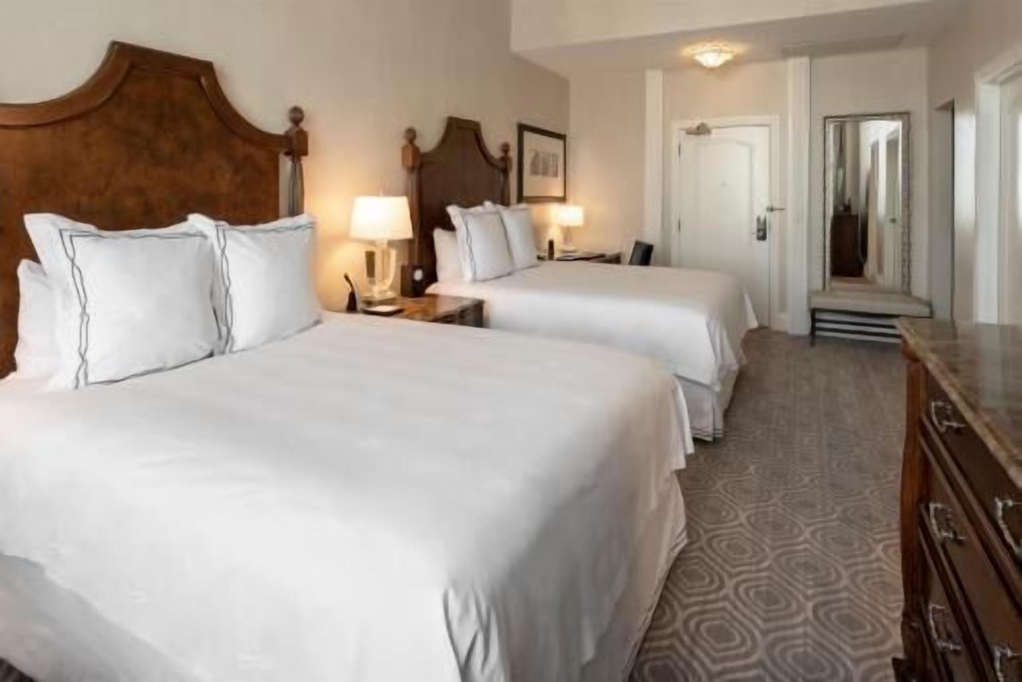Ropa de cama de alta calidad, cubrecamas y colchones con pillow-top 