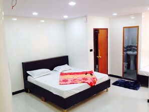 Family Suite (AC) | Soundproofing, rollaway beds, free WiFi, wheelchair access - Hotel T.A.P Paradise (Bengaluru)