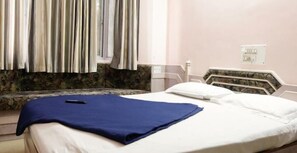 Deluxe Double Room | Soundproofing, rollaway beds, free WiFi, wheelchair access - Hotel T.A.P Paradise (Bengaluru)