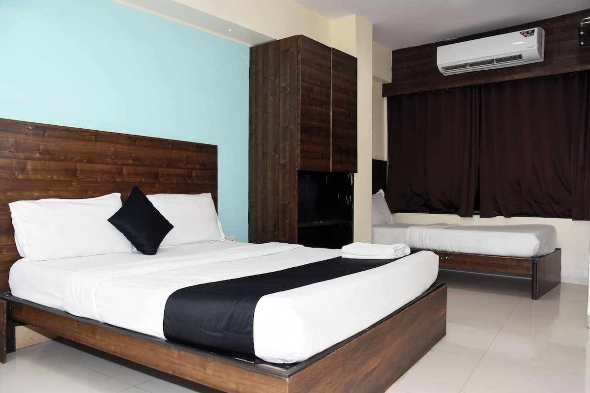 superior room, 1 double bed | in-room safe, desk, free wifi