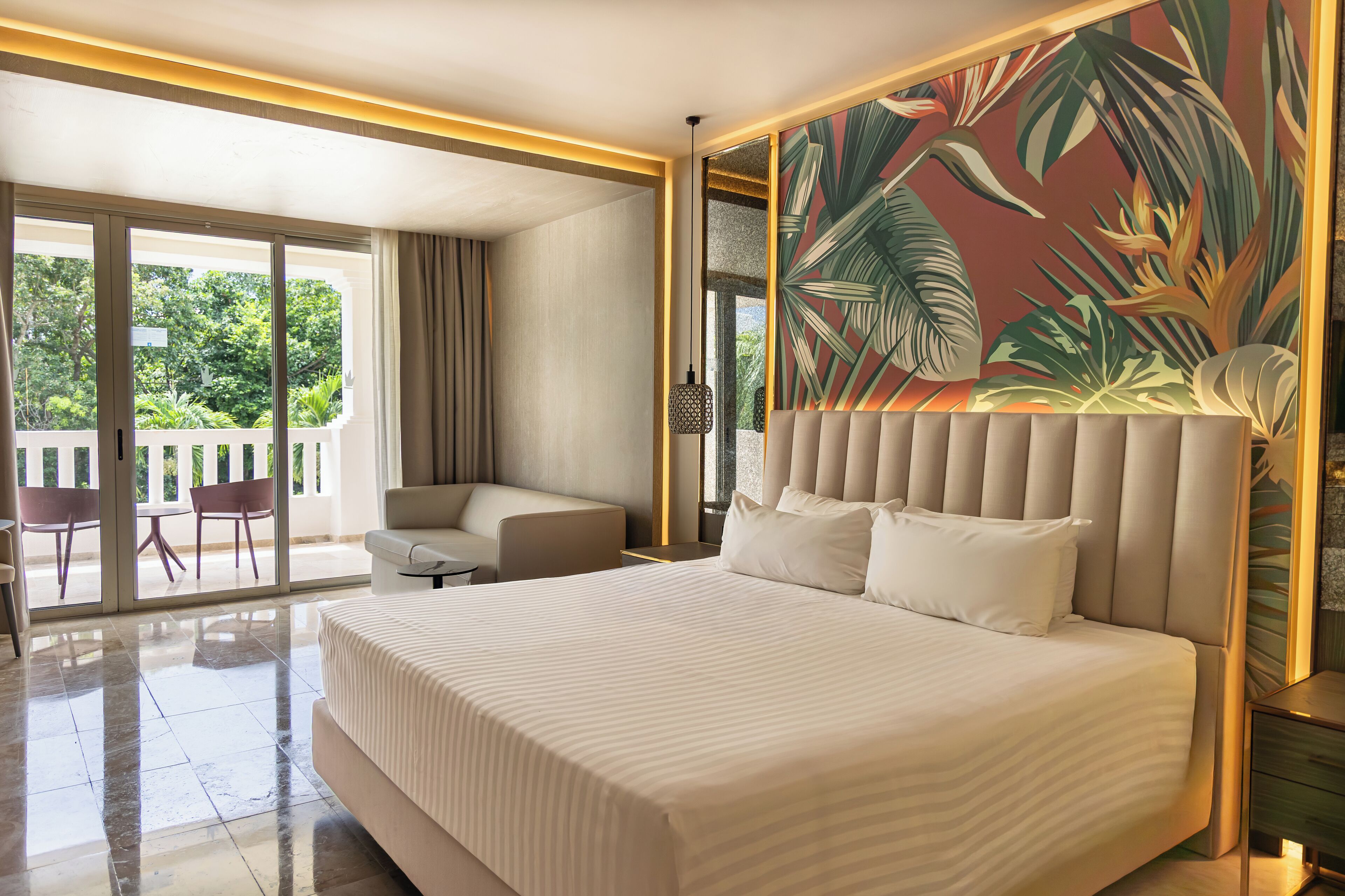 Free minibar, in-room safe, desk, blackout drapes