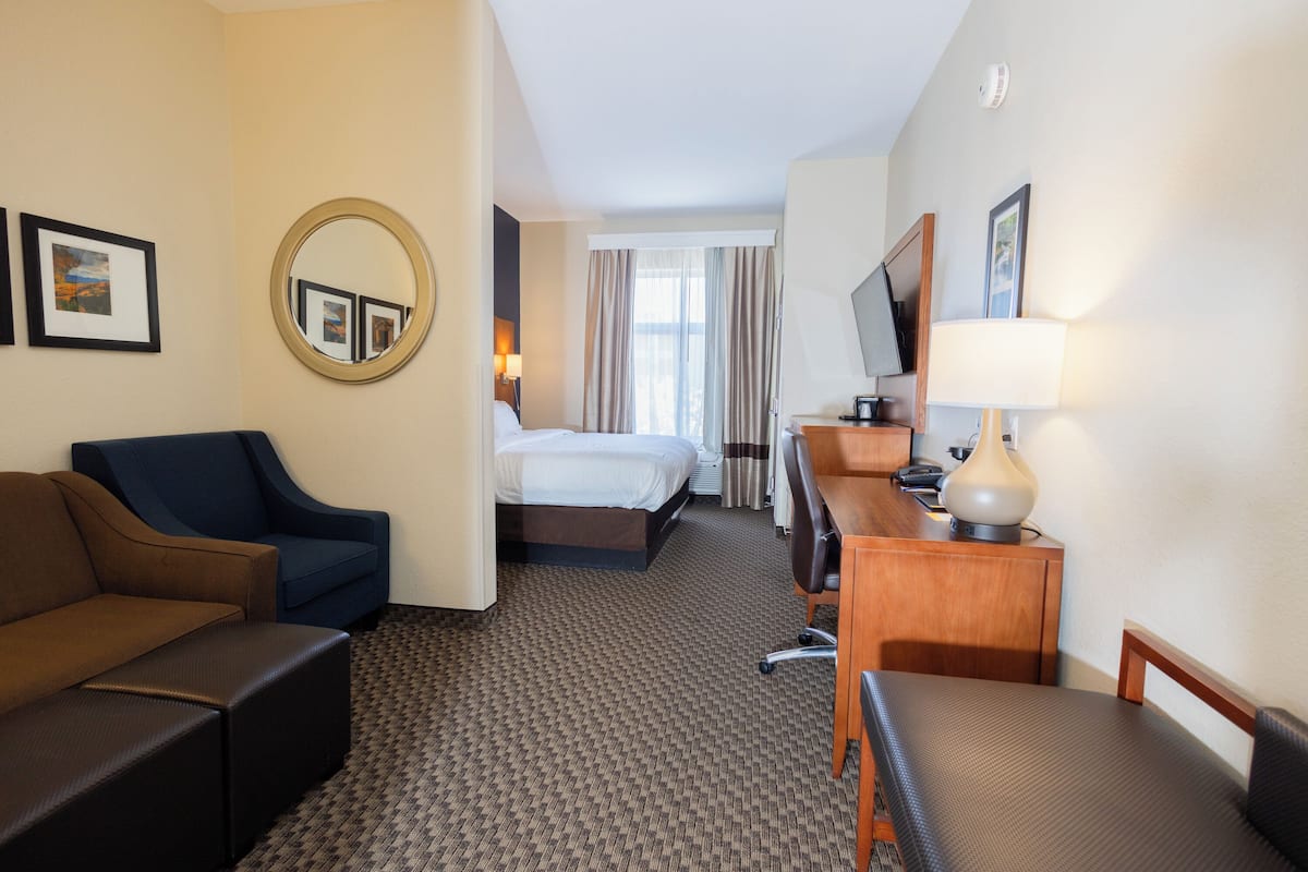 Suite, 1 King Bed with Sofa bed, Accessible, Non Smoking | Pillow-top beds, desk, laptop workspace, iron/ironing board