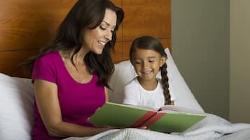 Escrivaninha, ferros/tábuas de passar roupa, Wi-Fi de cortesia