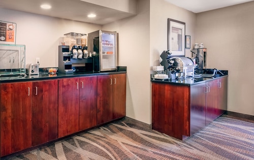 Cobblestone Inn & Suites - Durand