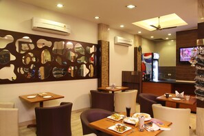 用餐