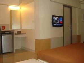 Minibar, cortinas blackout y wifi 