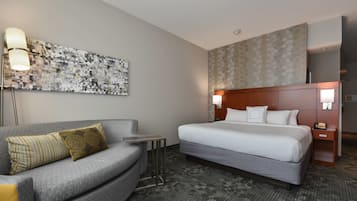 Desk, laptop workspace, iron/ironing board, free WiFi