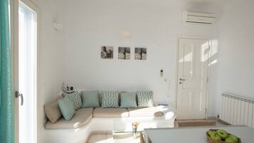 1 bedroom, premium bedding, in-room safe, soundproofing