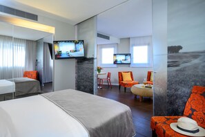 Standard Room | In-room safe, desk, soundproofing, free cribs/infant beds - Sadot Hotel Ben Gurion Airport - an Atlas Boutique Hotel (Be'er Ya'akov)