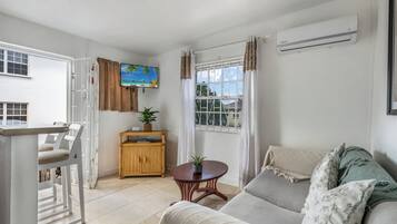 Standard Studio | Living area | LCD TV