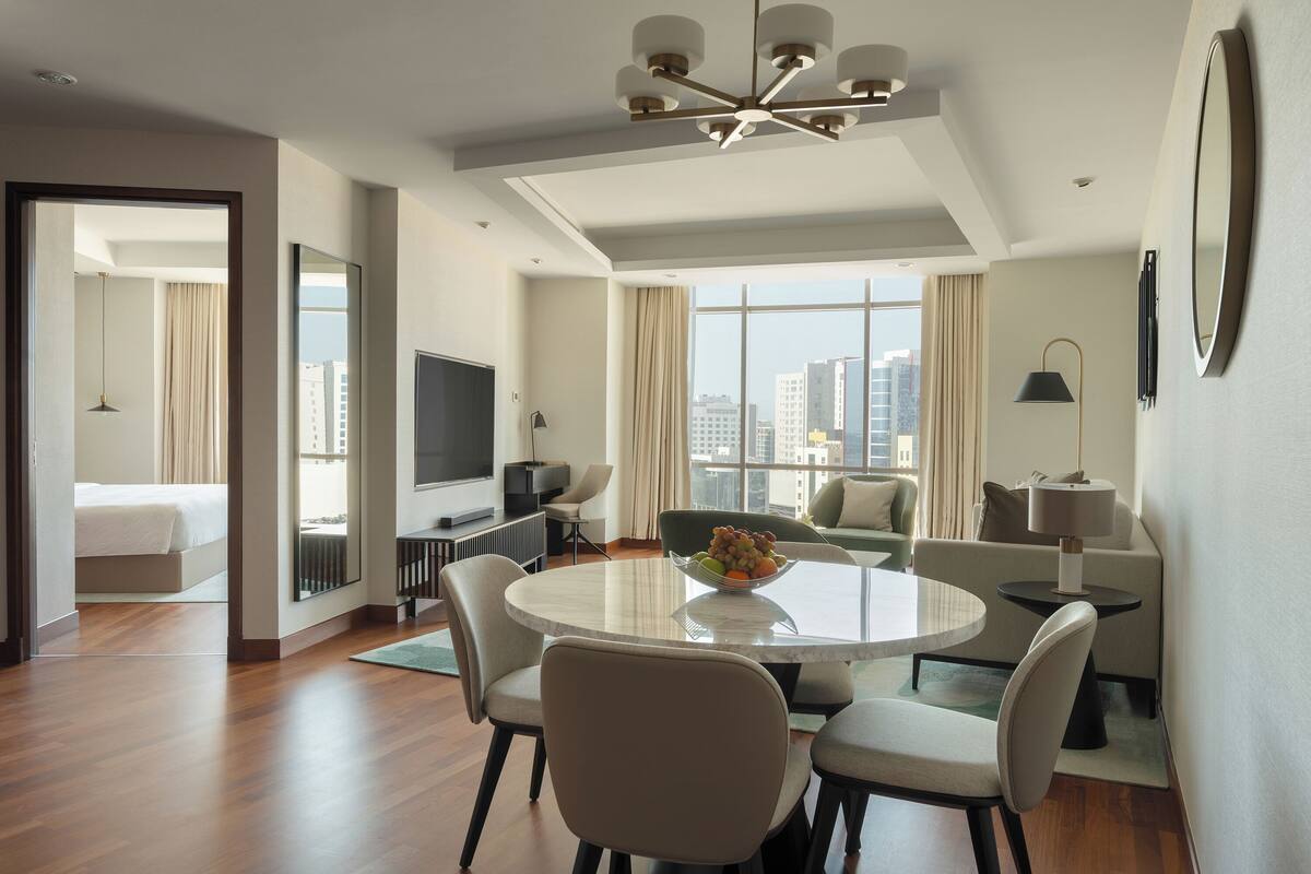 Suite, 1 habitación | Sábanas de algodón egipcio y ropa de cama de alta calidad