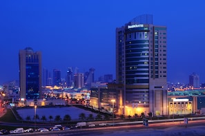 Exterior - Fraser Suites Seef Bahrain (Manama)