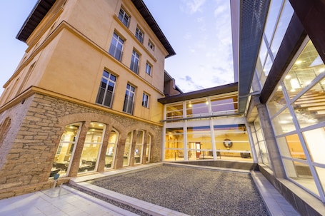 Exterior. Iberik Hotel Balneari Rocallaura
