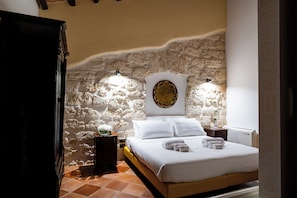 In-room safe, desk, soundproofing, iron/ironing board - Villa Vittoria Hotel (Alcamo)