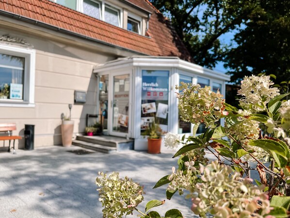 Reception - Hotel Falk (Bremen)