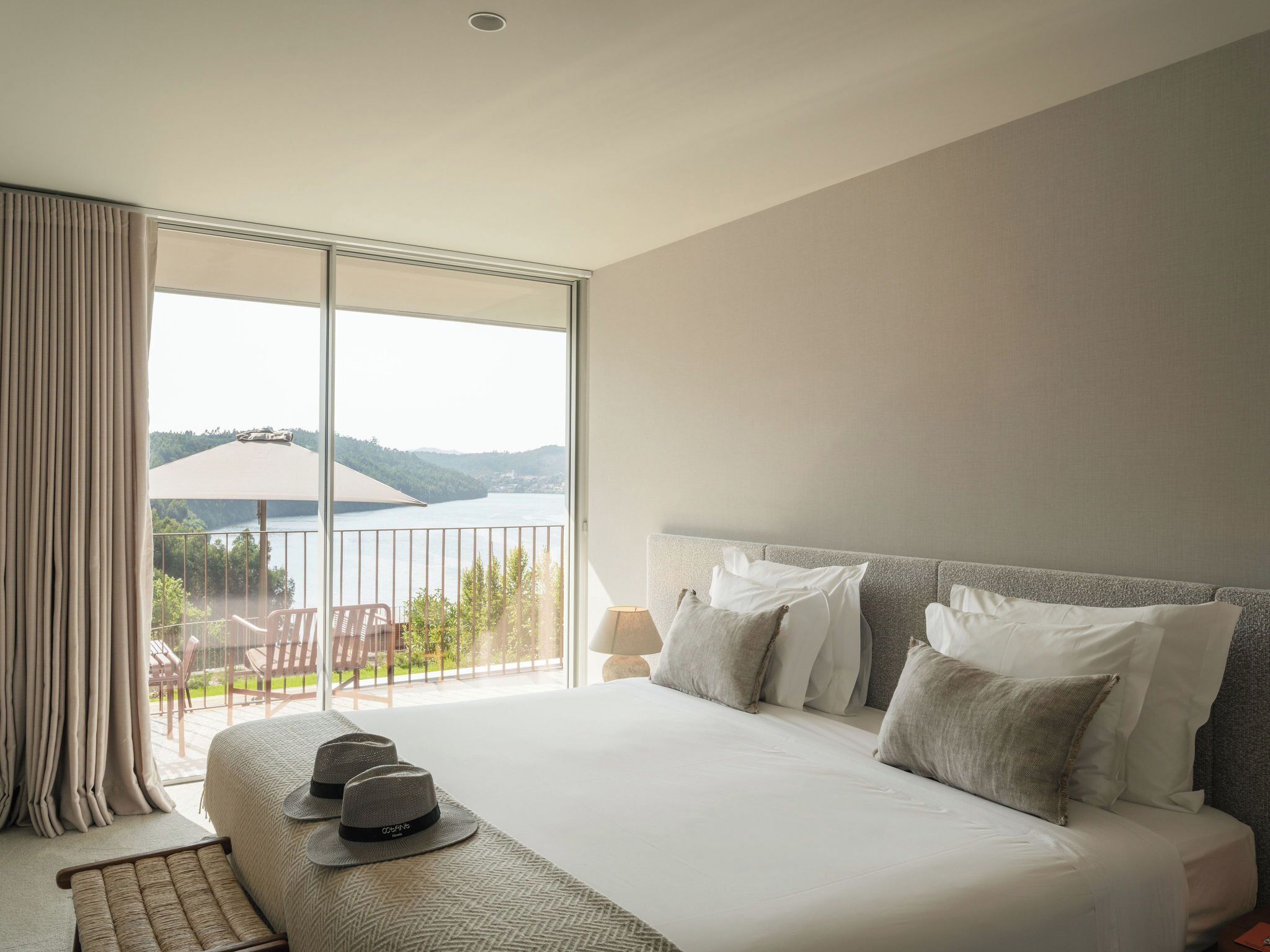 Villa, 2 Bedrooms, Private Pool (House Collec/Douro Plunge Pool 2-Room) | Minibar, in-room safe, desk, soundproofing