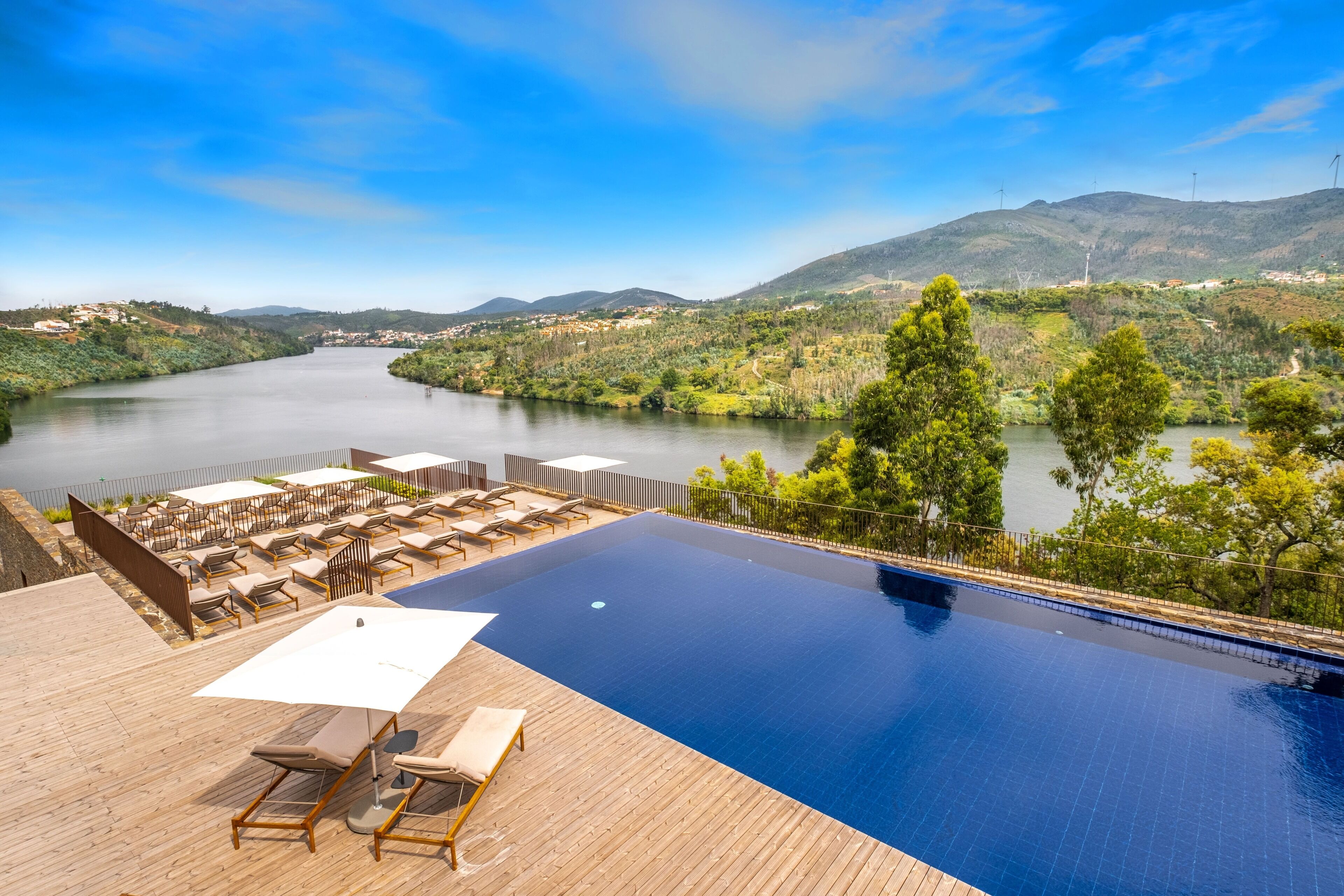 Indoor pool, seasonal outdoor pool, pool loungers