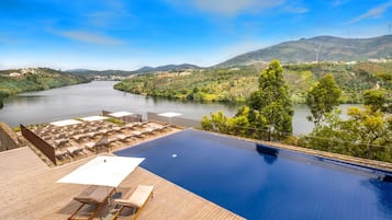 Indoor pool, seasonal outdoor pool, pool loungers